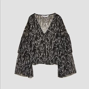 Zara Top in Black & White With Lace Detail Size: S